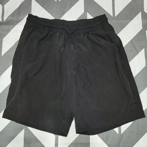 🏷5 for $25🏷 - Old navy active mens small black shorts